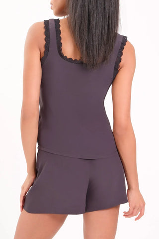 Hodal wearing the Lillie Tank Noir, size M